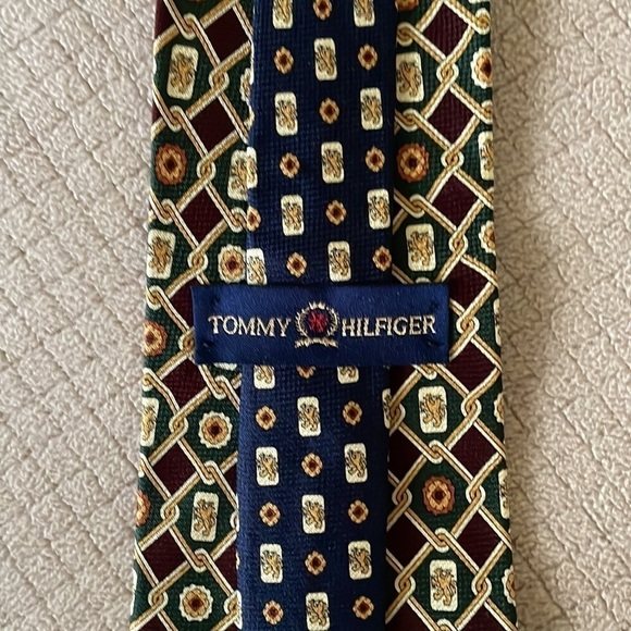 Tommy Hilfiger Tie - Picture 2 of 2